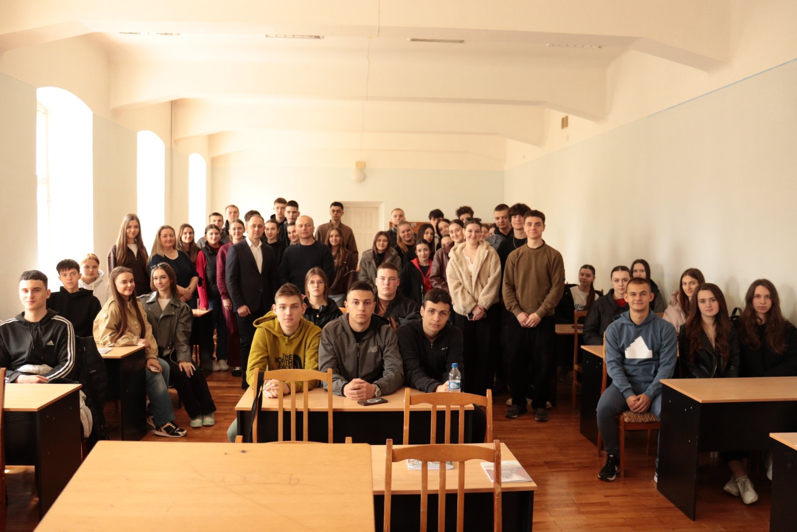 Зустріч з успішним випускником до Дня банківського працівника