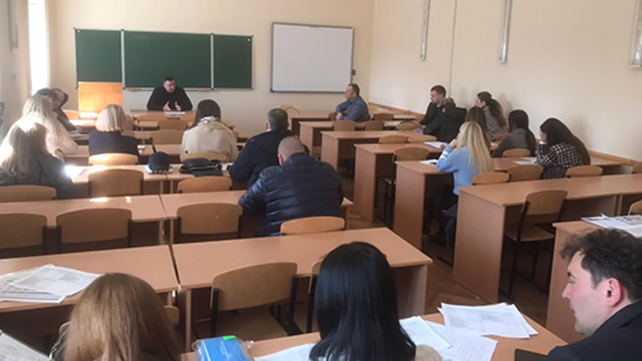 Відбулася зустріч колективів двох кафедр: фінансів і кредиту та публічних, корпоративних фінансів і фінансового посередництва з метою обговорення змін до освітніх програм
