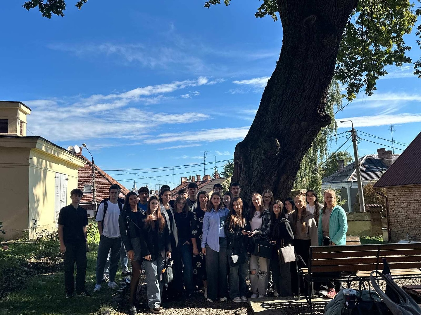 Першокурсники-фінансисти відкрили для себе велич і історію резиденції ЧНУ