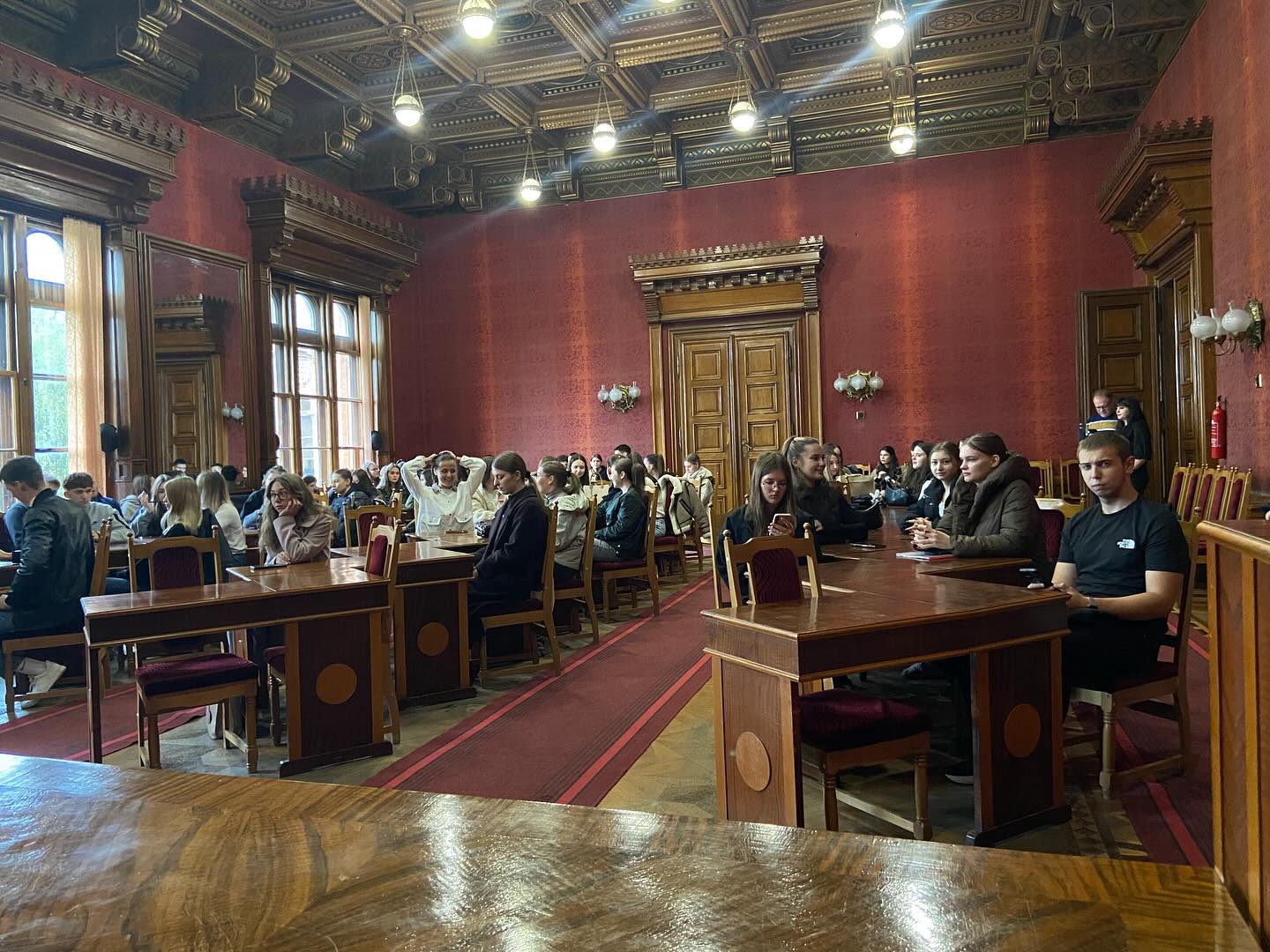 Майбутні фінансисти ЧНУ дізналися про кар’єрні можливості від Nestlé Business Services Lviv